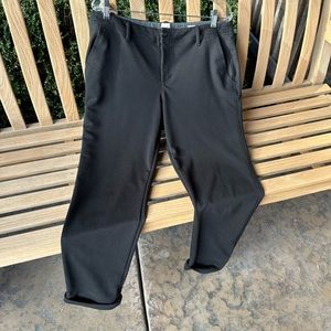 GAP Women’s Double Knit Girlfriend Trouser, Black, Size 12.